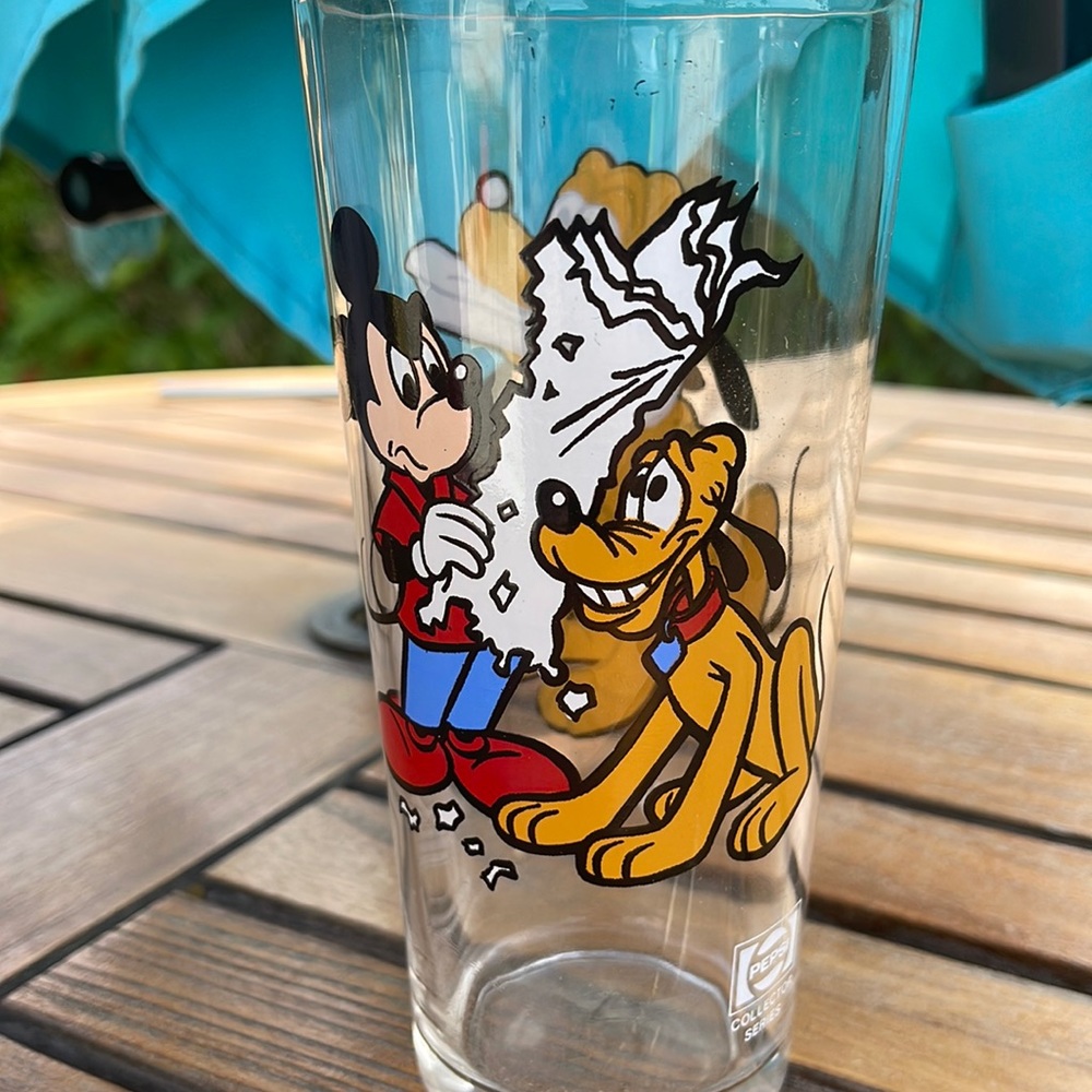 Vintage 1970’s Pluto and Mickey glass